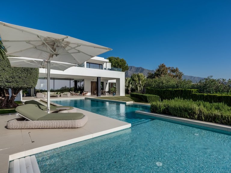 Villa for Sale in Marbella, Malaga 33