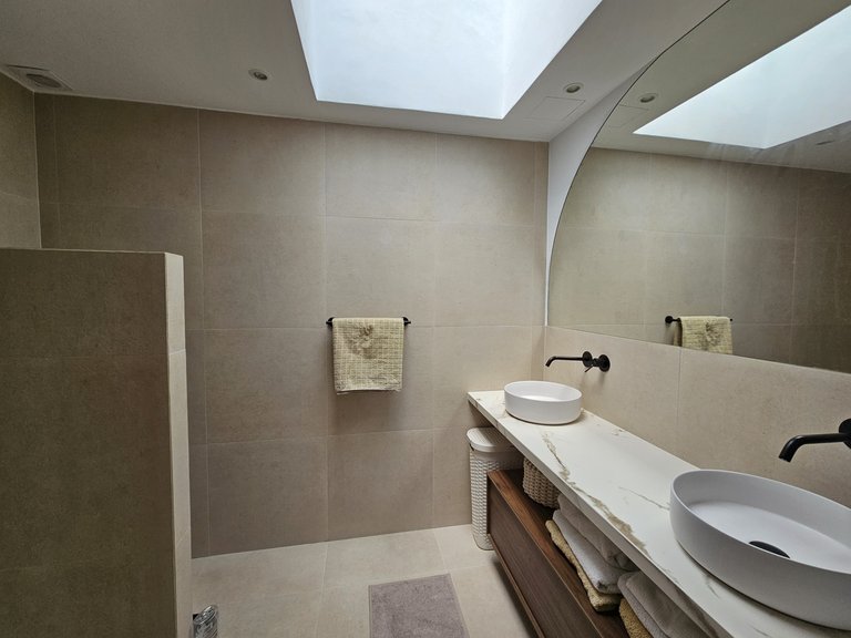 Penthouse for Sale in Benahavis, Malaga 17
