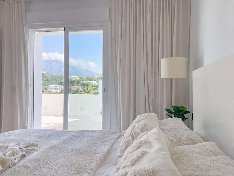 Penthouse for Sale in Benahavis, Malaga 14