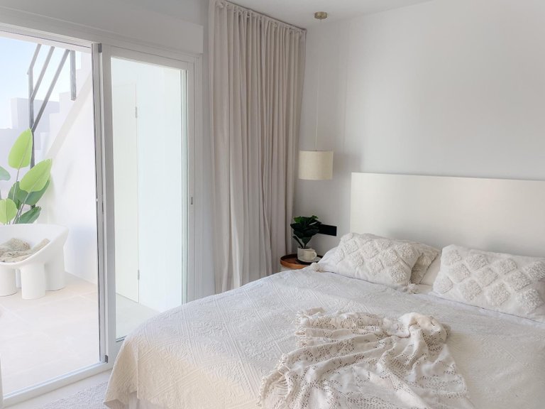 Penthouse for Sale in Benahavis, Malaga 16