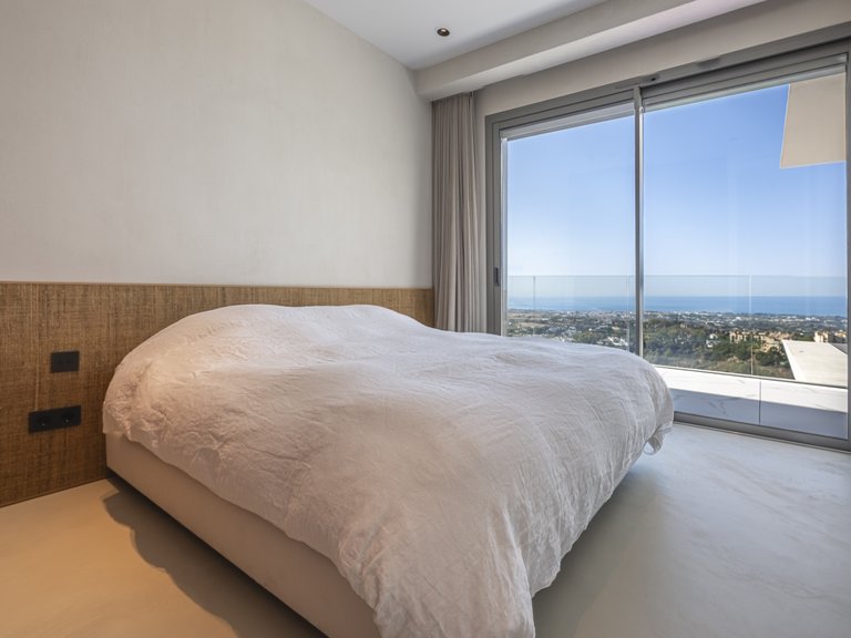 Apartment for Sale in Benahavis, Malaga 25