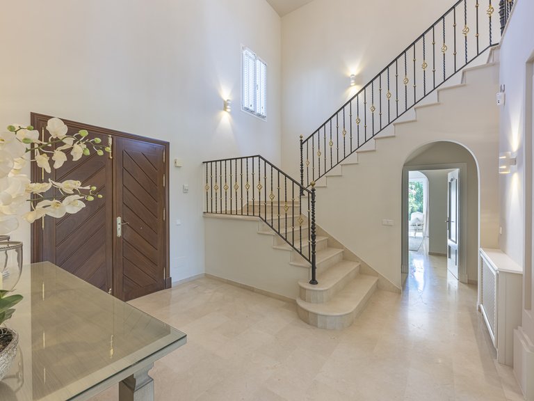 Villa for Sale in Benahavis, Malaga 13