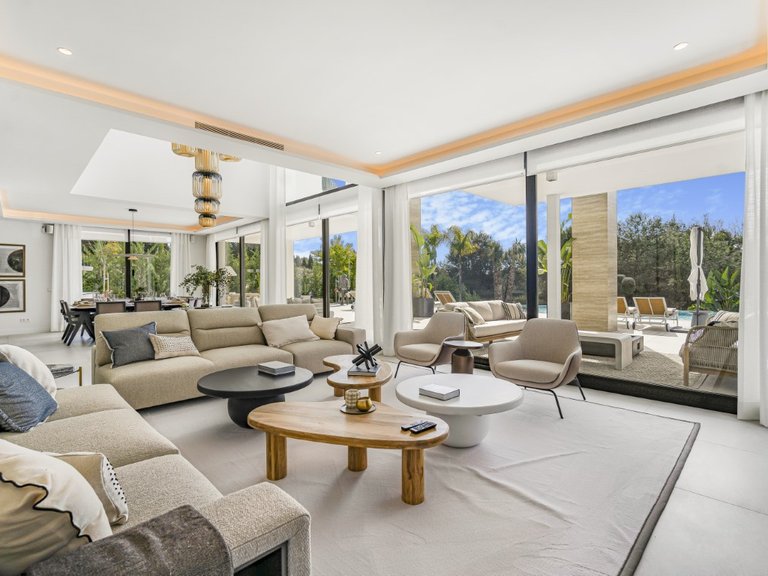 Villa for Sale in Marbella, Malaga 4