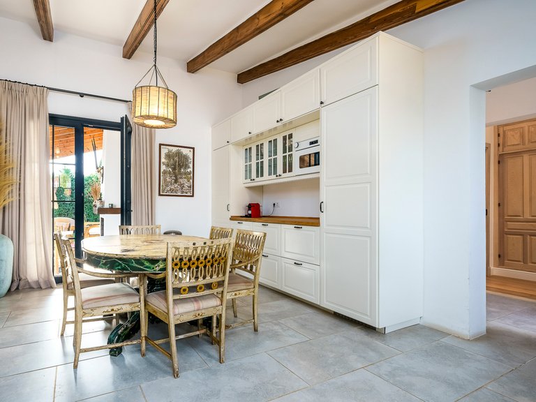 Villa for Sale in San Pedro De Alcantara, Malaga 41