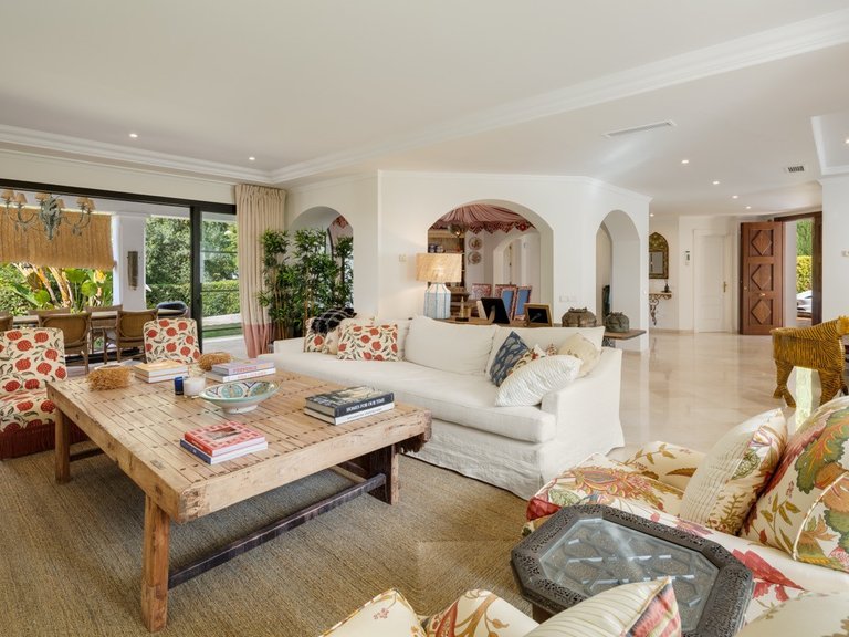 Villa for Sale in Benahavis, Malaga 4