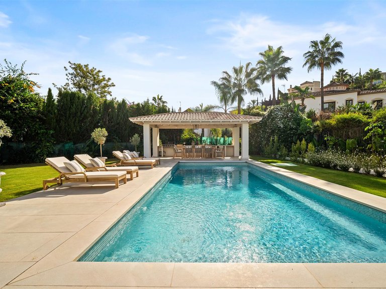 Villa for Sale in Benahavis, Malaga 2