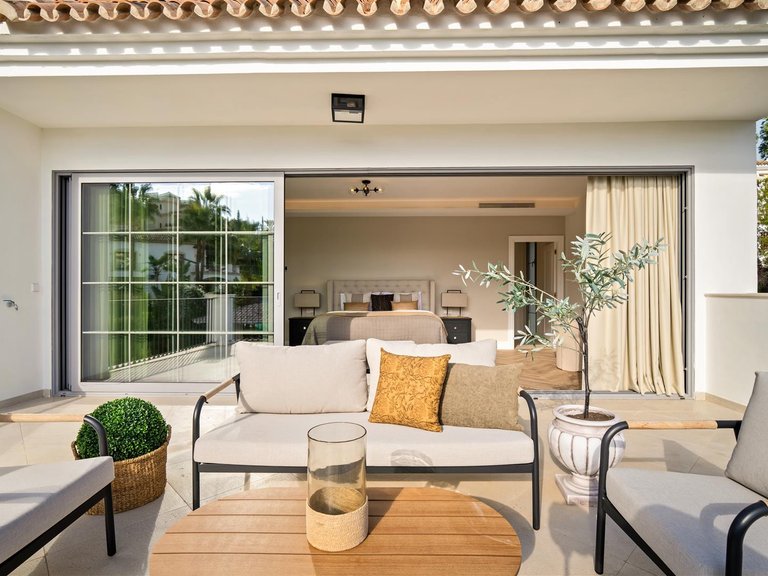 Villa for Sale in Benahavis, Malaga 28
