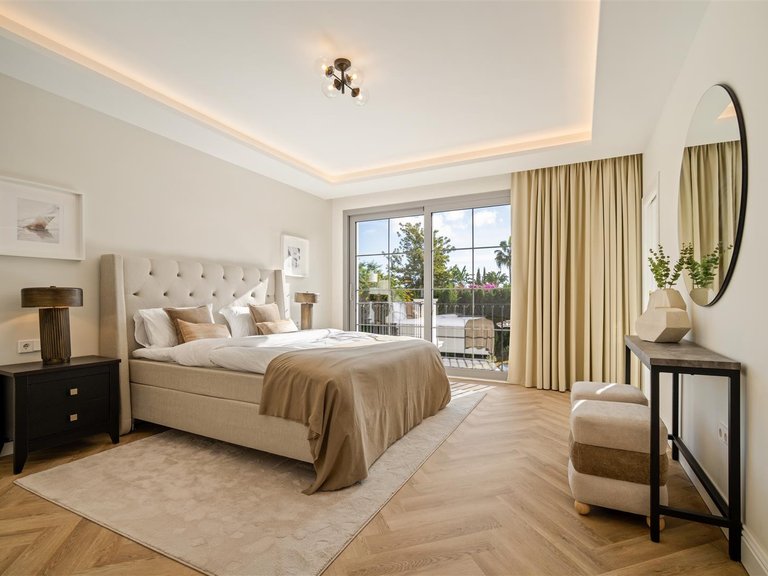 Villa for Sale in Benahavis, Malaga 16