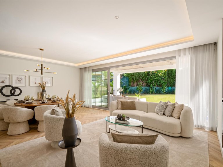 Villa for Sale in Benahavis, Malaga 5