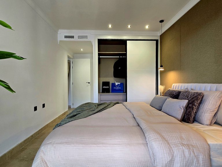 Apartment for Sale in Benahavis, Malaga 15