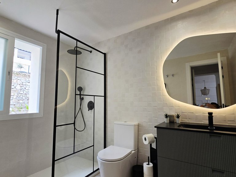 Apartment for Sale in Benahavis, Malaga 19