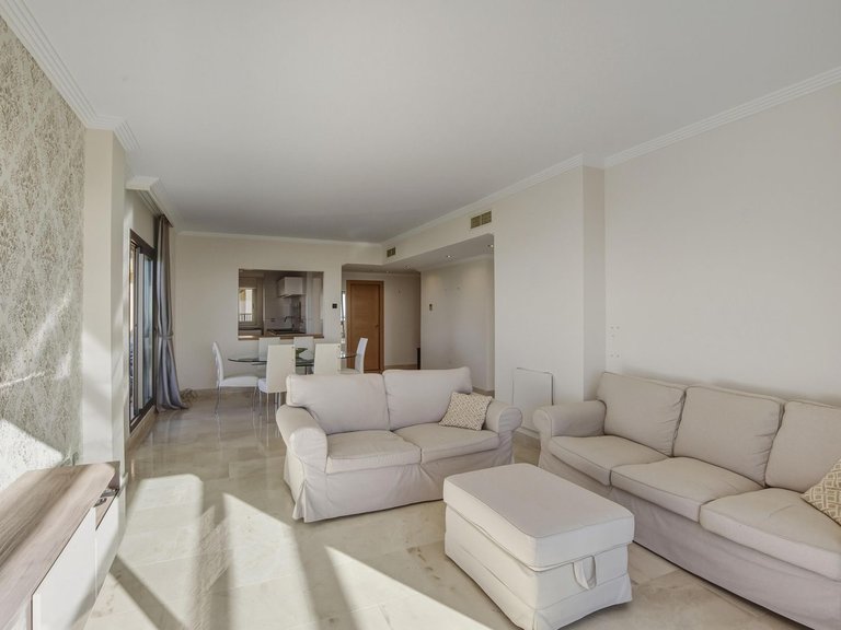 Penthouse for Sale in Benahavis, Malaga 3