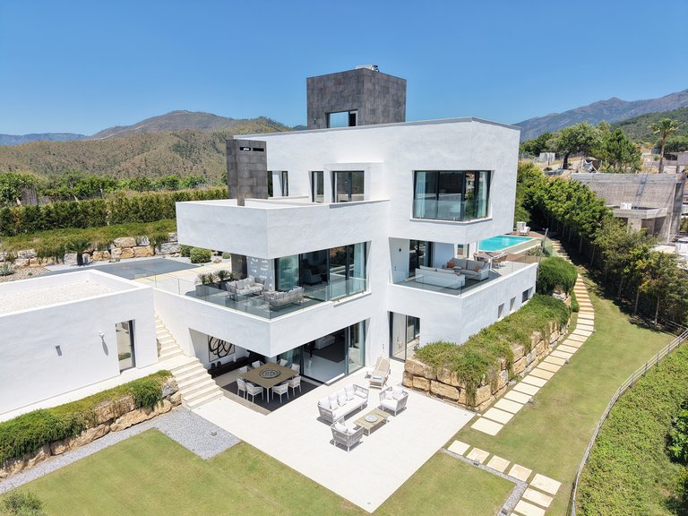 Villa for Sale in Benahavis, Malaga 42