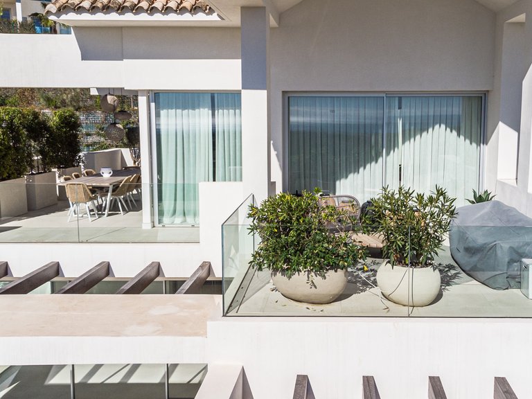 Penthouse for Sale in Benahavis, Malaga 5