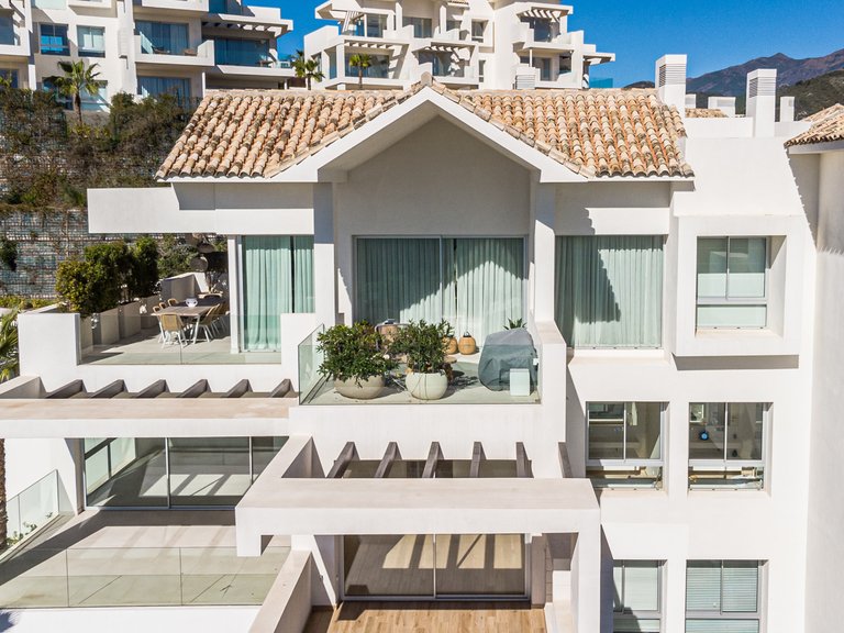 Penthouse for Sale in Benahavis, Malaga 3