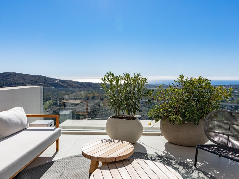 Penthouse for Sale in Benahavis, Malaga 7