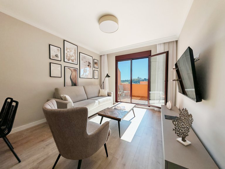Penthouse for Sale in Benahavis, Malaga 3