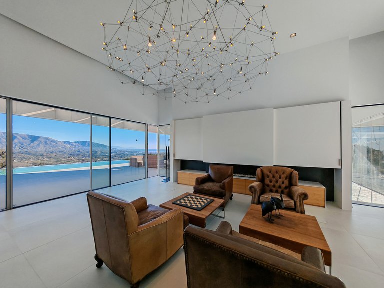 Villa for Sale in Marbella, Malaga 2
