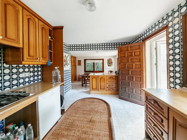 Villa for Sale in Marbella, Malaga 6