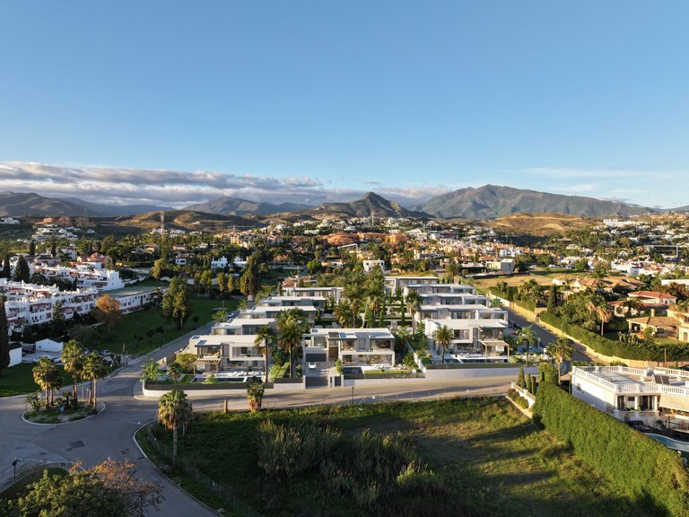 Villa for Sale in Estepona, Malaga 9