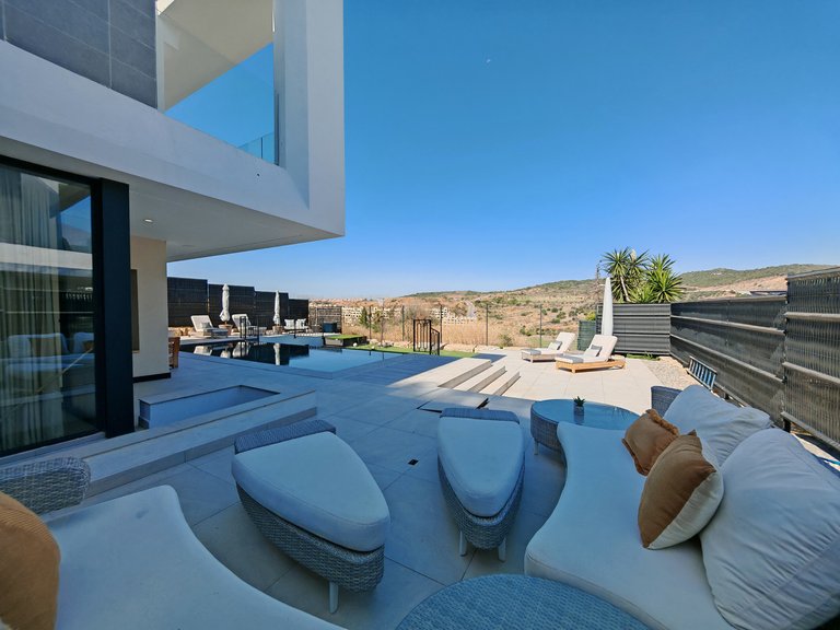 Villa for Sale in Estepona, Malaga 3