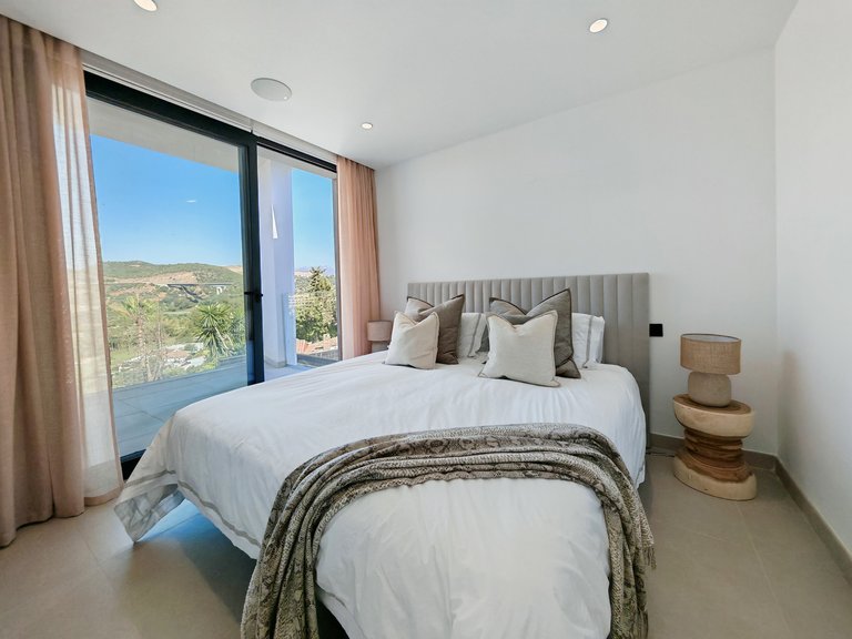 Villa for Sale in Estepona, Malaga 19