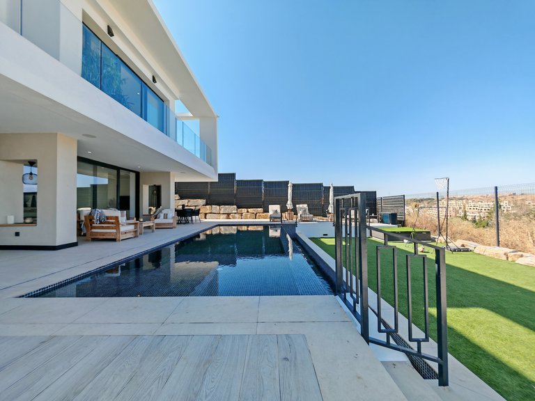 Villa for Sale in Estepona, Malaga 27