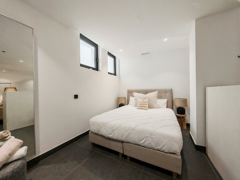 Villa for Sale in Estepona, Malaga 24