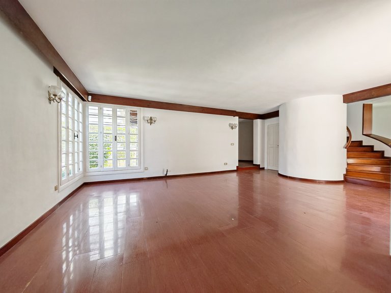 Villa for Sale in Fuengirola, Malaga 4
