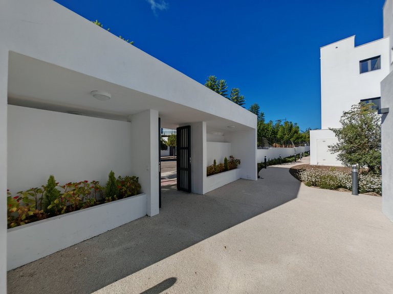 Apartment for Rent in Estepona, Malaga 25