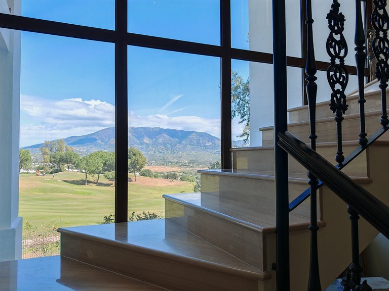 Villa for Sale in Mijas Costa, Malaga 11