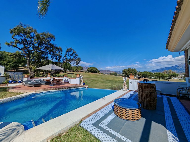 Villa for Sale in Mijas Costa, Malaga 1