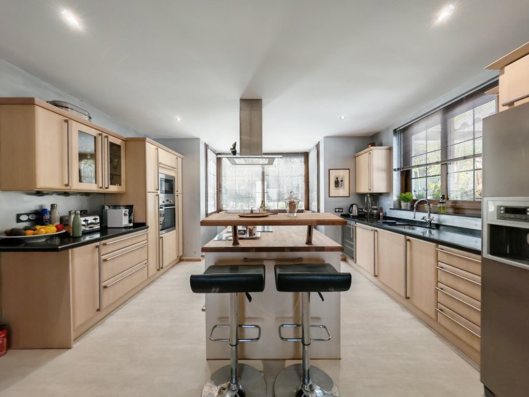 Villa for Sale in Mijas Costa, Malaga 8