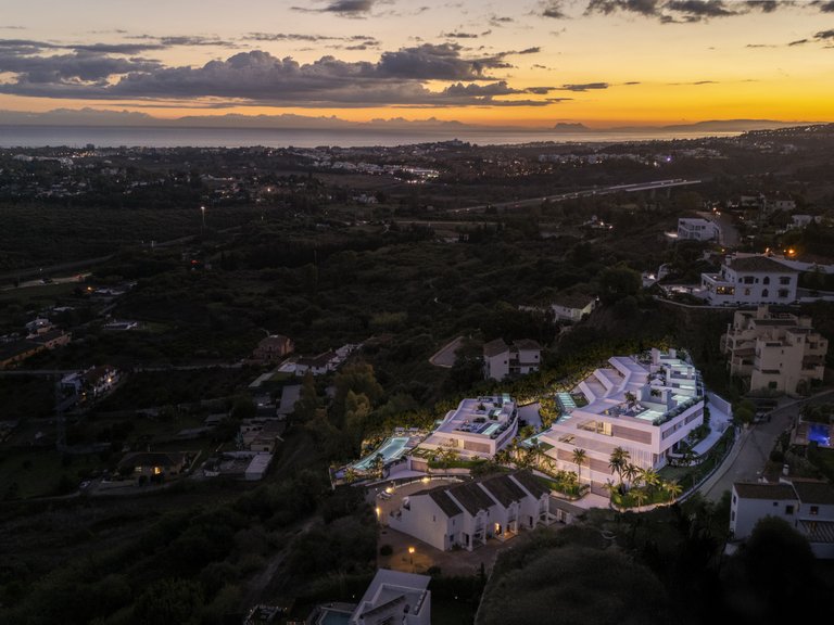 Apartment for Sale in Benahavis, Malaga 19