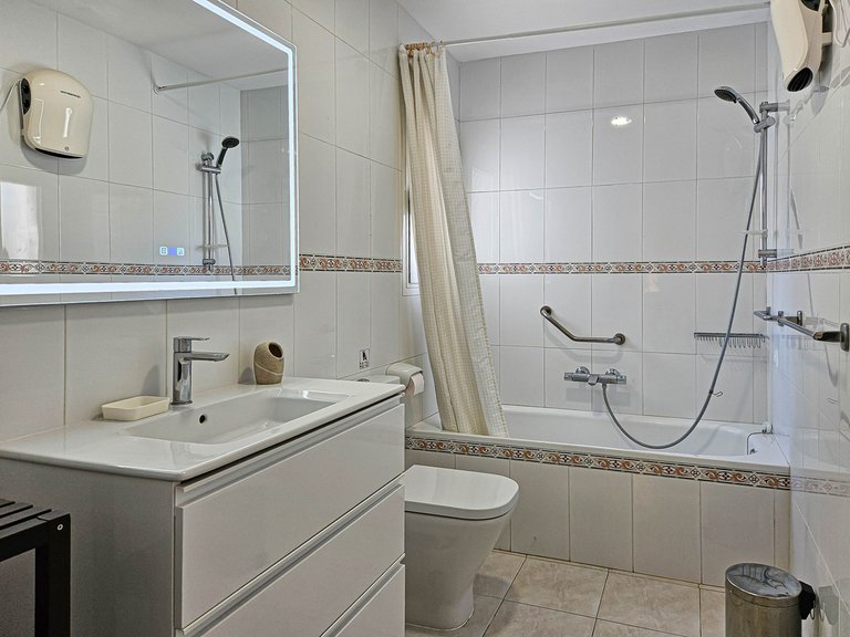 Villa for Sale in Mijas Costa, Malaga 16