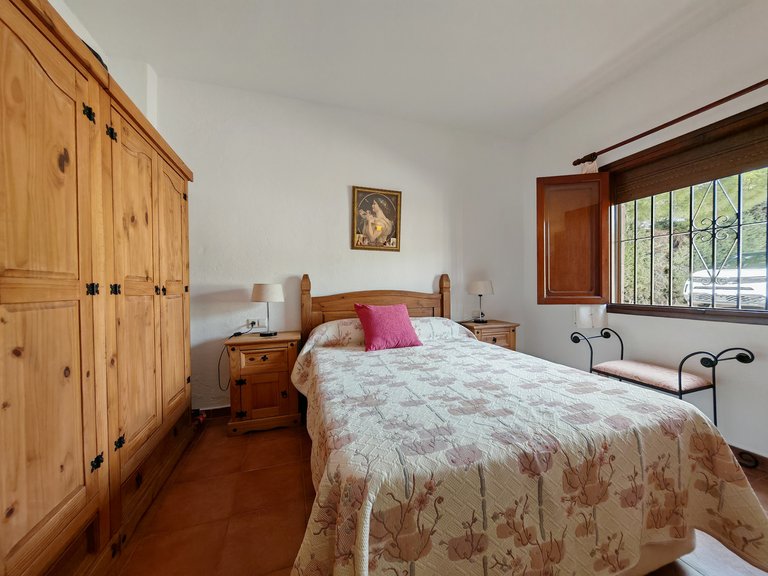 Country House for Sale in Estepona, Malaga 6