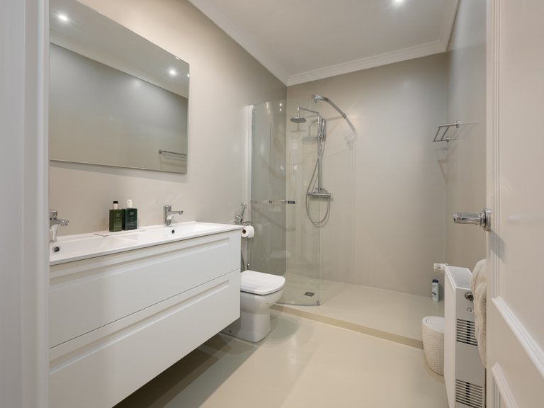 Villa for Sale in Marbella, Malaga 27