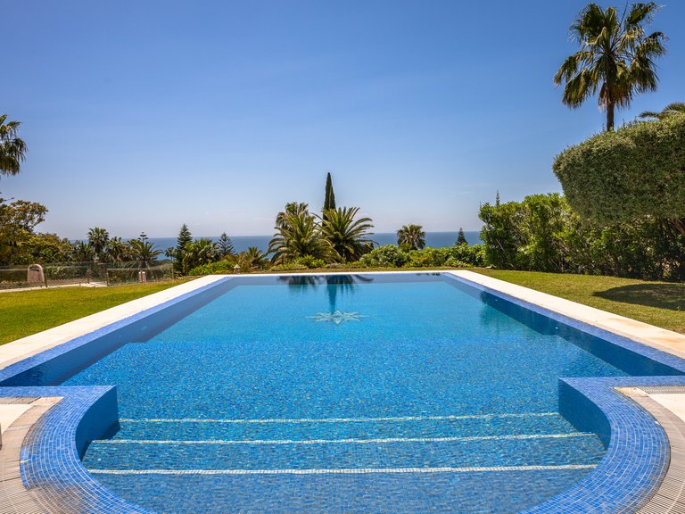 Villa for Sale in Marbella, Malaga 31
