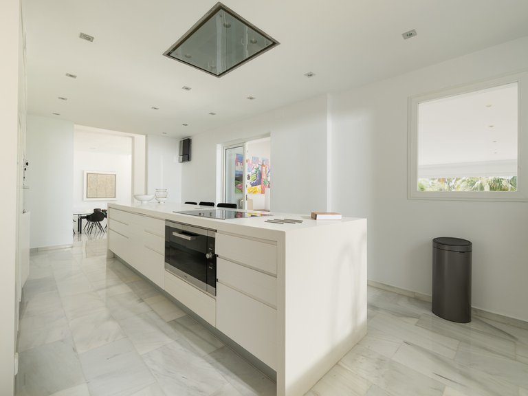 Villa for Sale in Marbella, Malaga 11