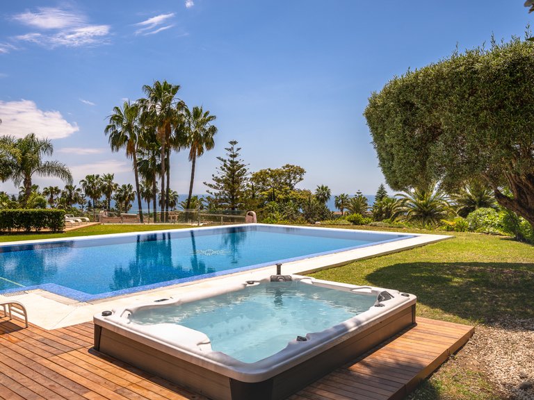 Villa for Sale in Marbella, Malaga 32
