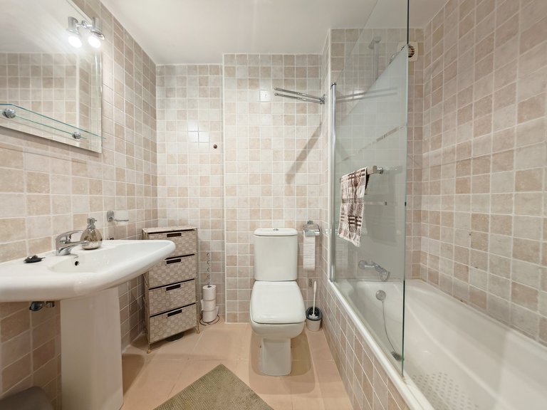 Apartment for Sale in Marbella, Malaga 13
