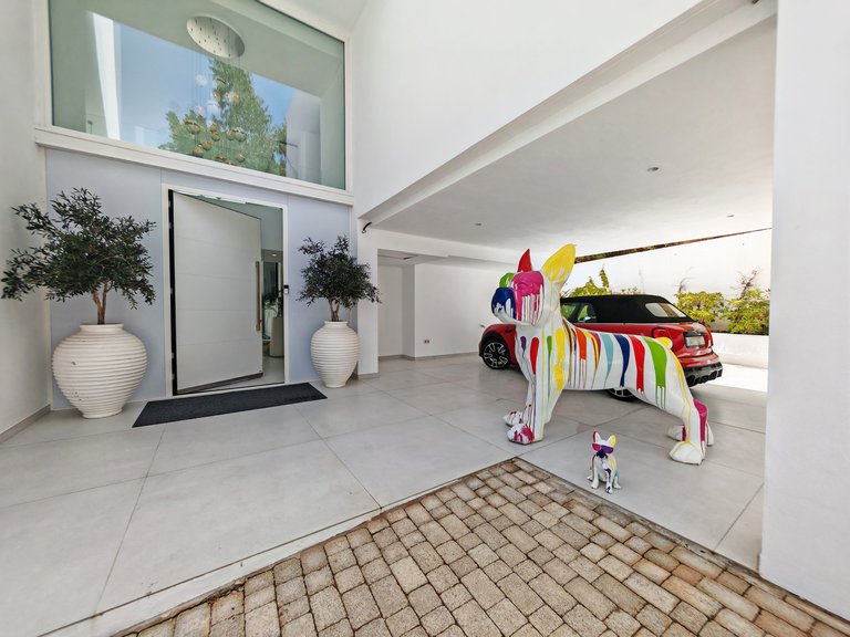 Villa for Sale in Marbella, Malaga 36