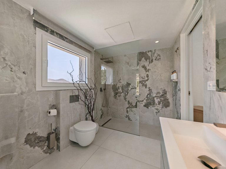 Villa for Sale in Marbella, Malaga 19