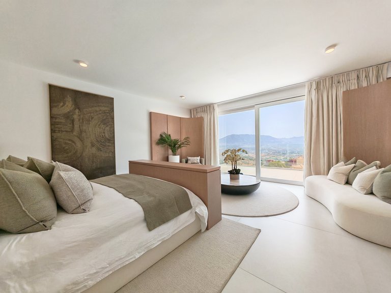 Villa for Sale in Marbella, Malaga 14