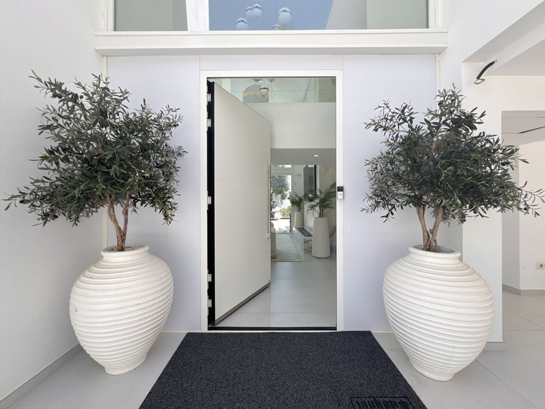 Villa for Sale in Marbella, Malaga 35