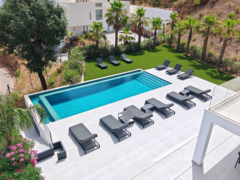 Villa for Sale in Marbella, Malaga 32