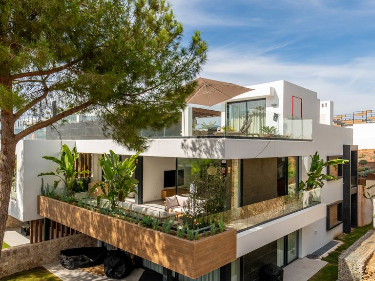 Penthouse for Sale in Marbella, Malaga 1