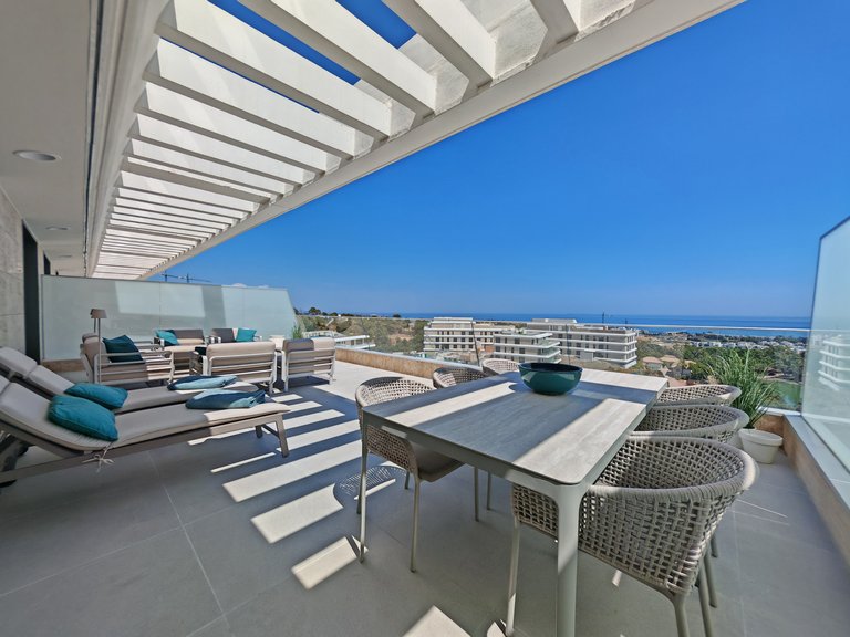 Apartment for Sale in Estepona, Malaga 2