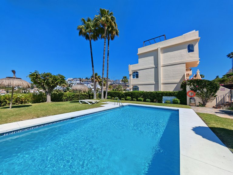 Town House for Sale in Benahavis, Malaga 17