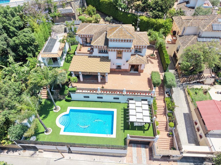 Villa for Sale in Marbella, Malaga 1